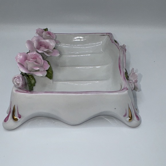 Vintage Floral YARDLEY Soap Dish White Pink Hand Cut Floral Detailing MCM FLAW - Picture 5 of 9